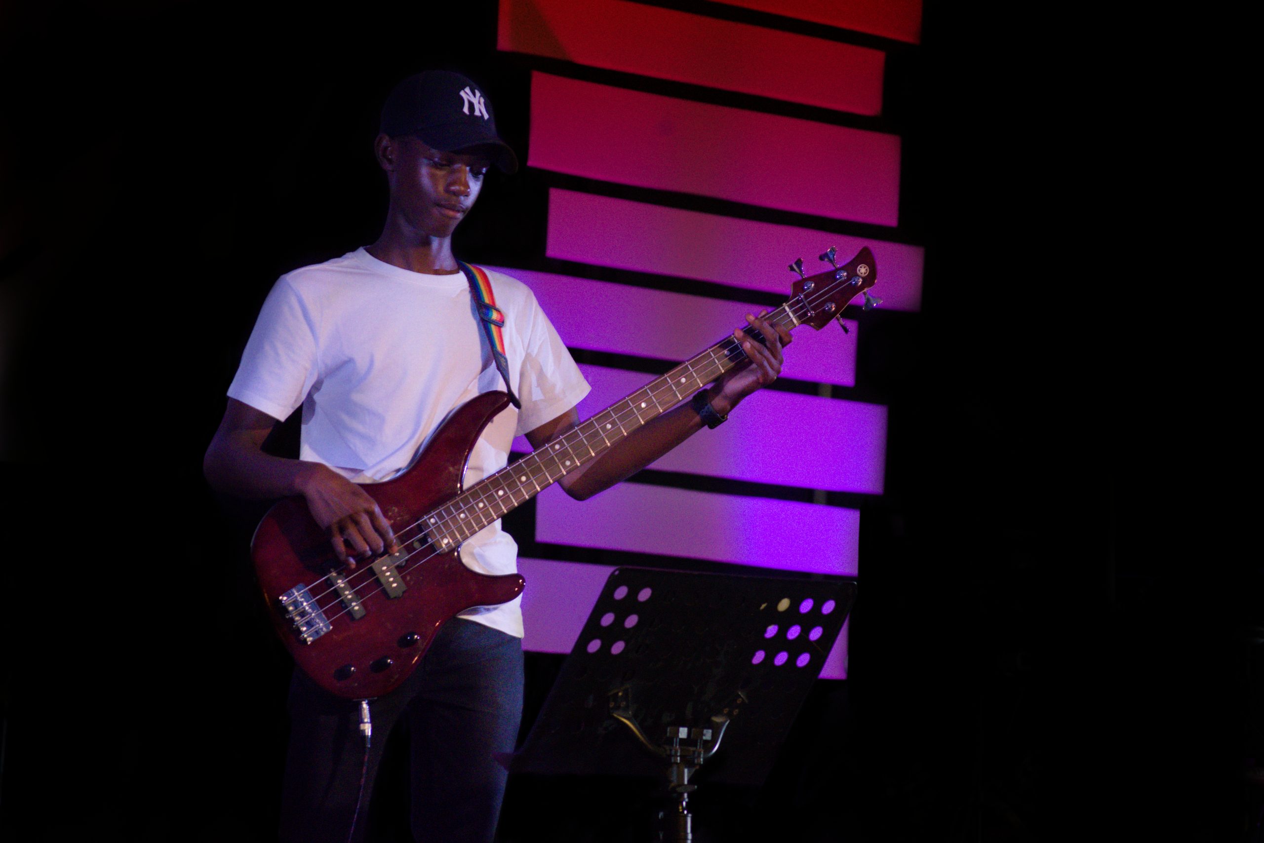 kalino-arts-academy-bass-guitar